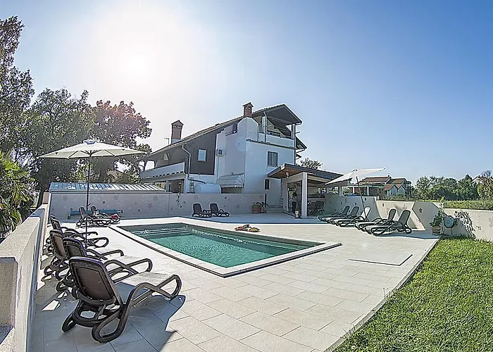Villa Paolija