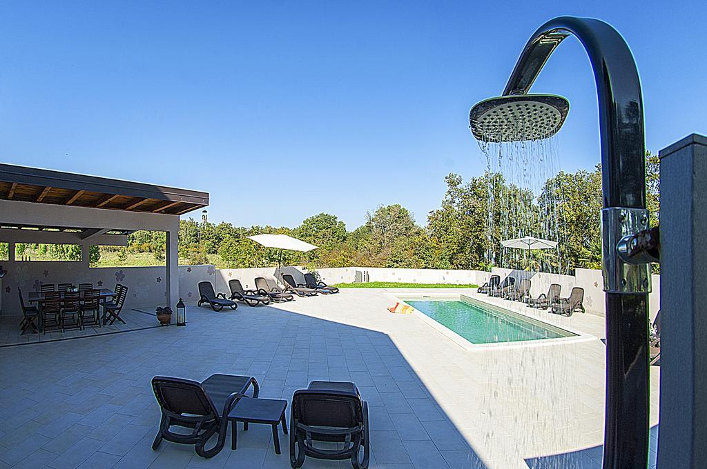 Paolija Apartment *